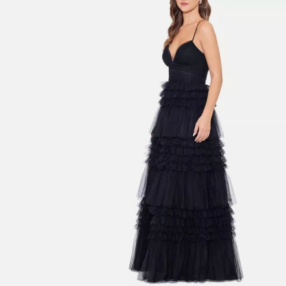 Betsy & AdamWomen's V-Neck Sleeveless Tiered Ruffle Mesh Gown Sz 10